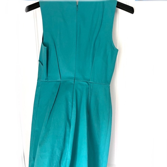 NWT Banana Republic green sheath dress Size 4 (fits Size 2) - Picture 2 of 3